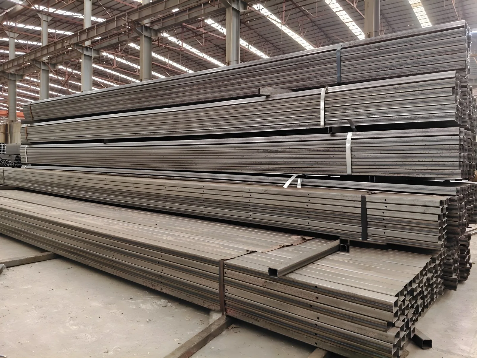 Black annealed RHS, cut ends