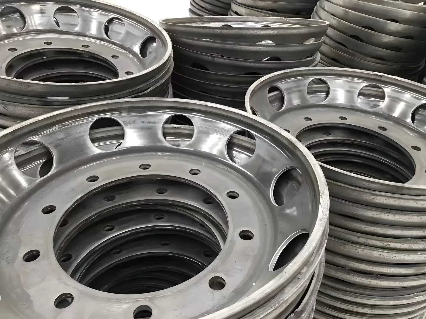 Coated wheel disc