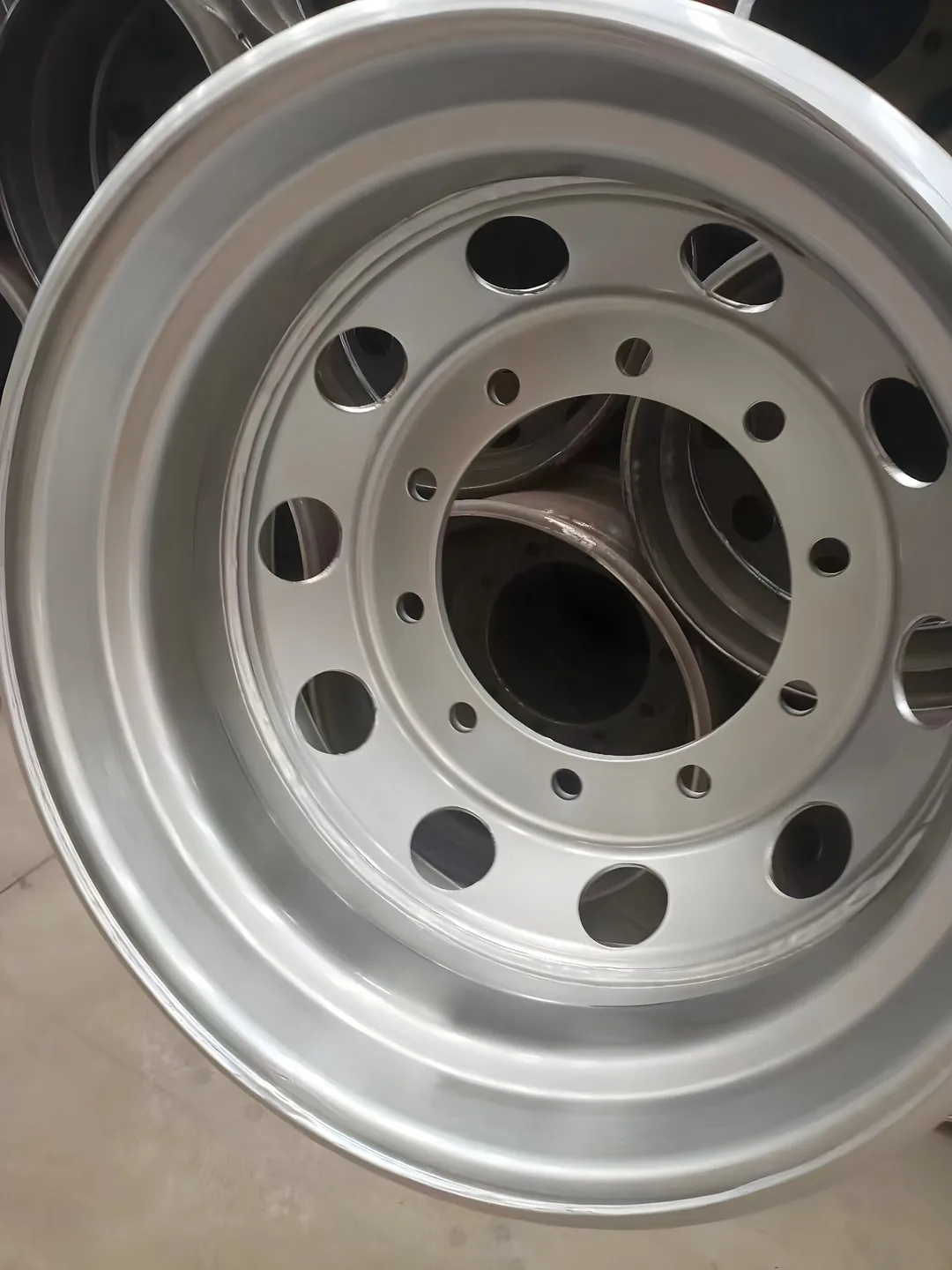 Flange and bolt circle detail